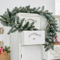 Beleuchtete Weihnachtsdeko^LOBERON LED-Girlande Monetry grün/weiß