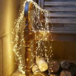 Lichterketten|Lichterketten^LOBERON Lichterkette Voltage