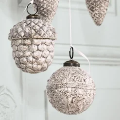 Weihnachtskugeln^LOBERON Weihnachtsschmuck 6er Set Quirat weiß