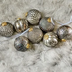 Weihnachtskugeln^LOBERON Weihnachtsschmuck 8er Set Silverlake